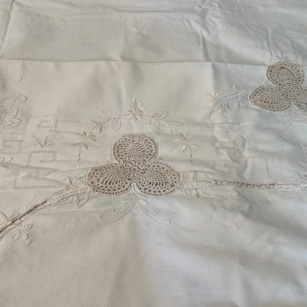 Vintage Tablecloth Embroidered Crochet Lace 60x96 Cream Victorian Cottagecore